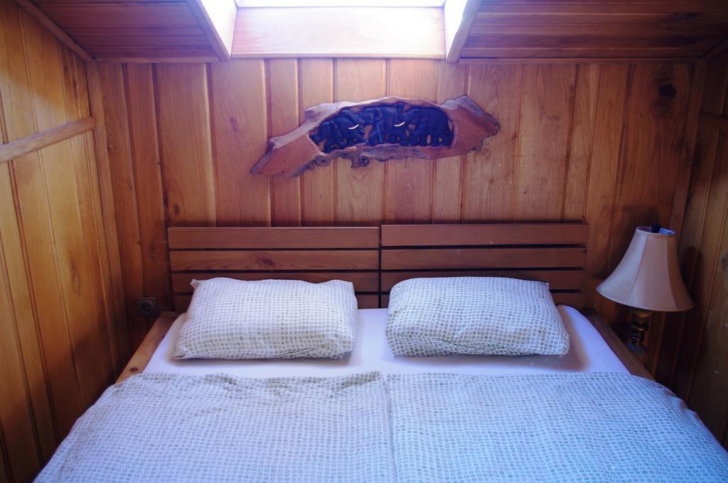 Toelgyfakucko Apartman Hotel Baja Værelse billede